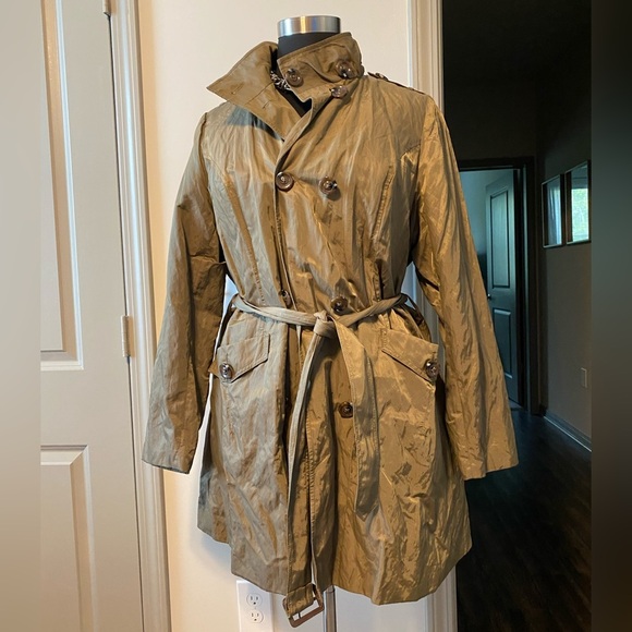 Khaki trench coat - Picture 1 of 6